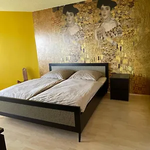 Zentrale Grosszuegige Dachterassen Whg Am Stadtpark In 15 Min Mit U-bahn Zur Messe Apartment