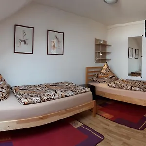  Privatunterkunft Zwei Ruhige, Private Gästezimmer Nahe U-bahn Deutschland
